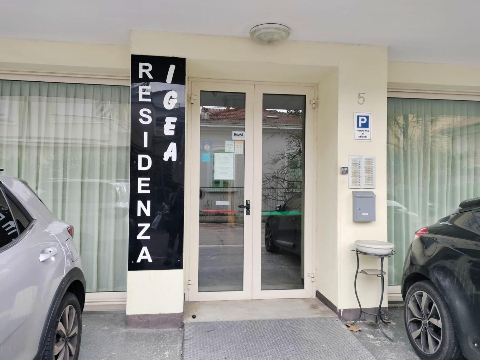 Residence Igea Rimini Buitenkant foto