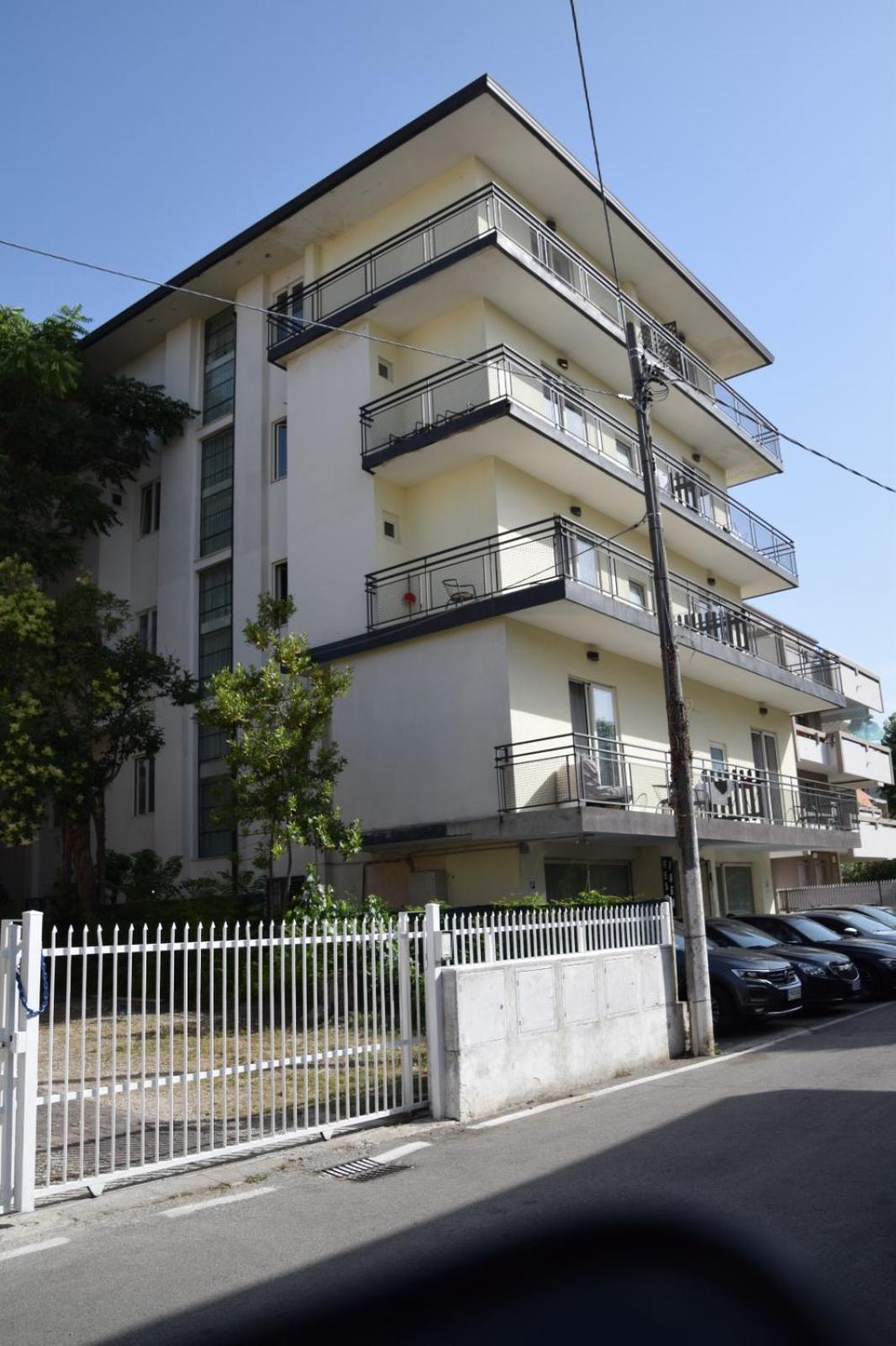 Residence Igea Rimini Buitenkant foto