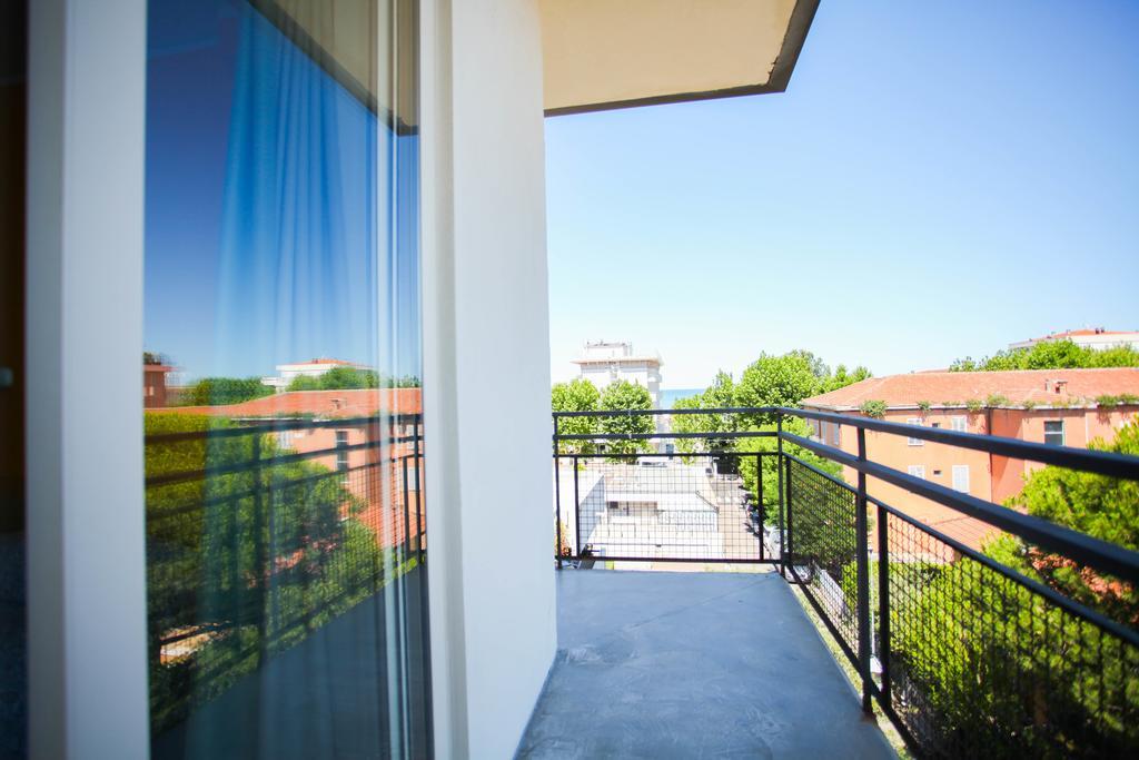 Residence Igea Rimini Buitenkant foto